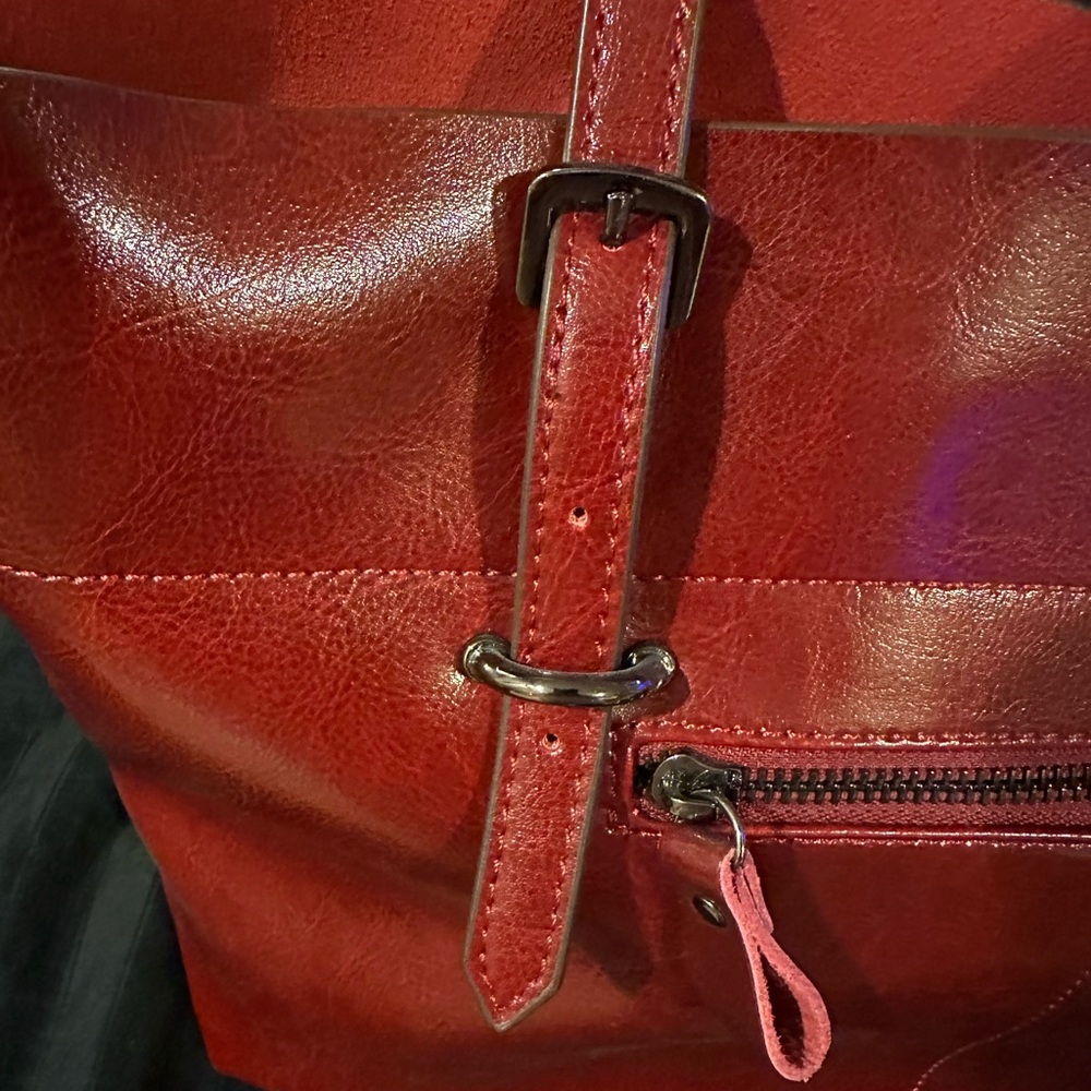 Elegant Burgundy Tote Bag - Picture 8 of 13